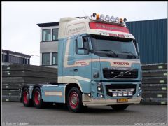 Volvo zwaartransporttrekker met 700 pk voor P.J. Hoogendoorn Transport B.V.