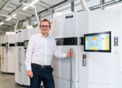 Klantspecifieke onderdelen nog sneller geproduceerd: igus verdrievoudigt haar 3D-print capaciteit