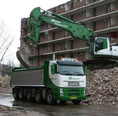 Eerste Volvo FH kippers voor Beelen