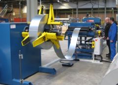 Met uitgekiende Dimeco richt-aanvoercombinatie en 125 tons pers levert Rijva stevige bijdrage aan indrukwekkende productiefaciliteiten bij Bergschenhoek (Staphorst) 